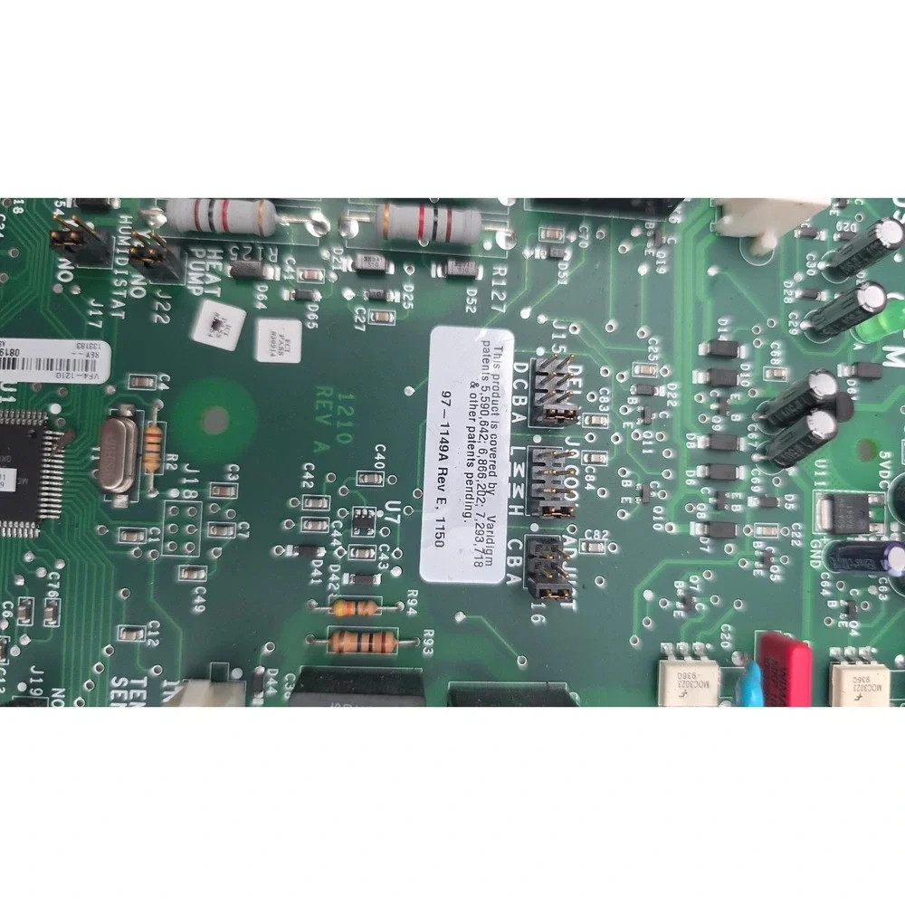 York Luxaire VARIDIGM 507820 Control Board VF4-1210 SCD-1102